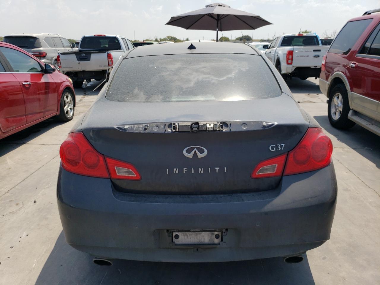 Photo 5 VIN: JN1CV6AP6AM202769 - INFINITI G 