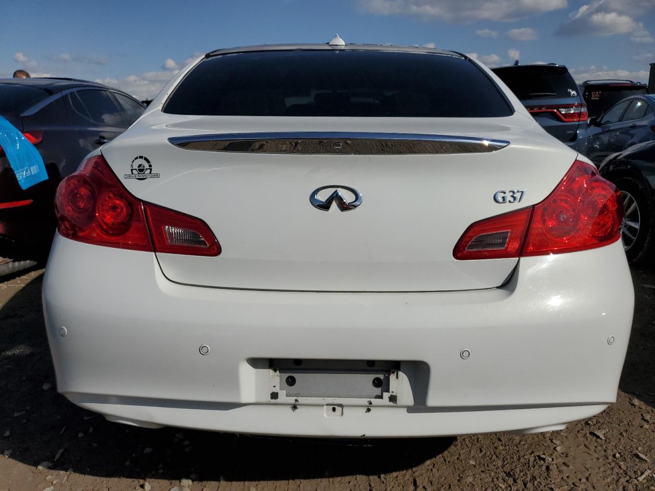 Photo 5 VIN: JN1CV6AP6CM933335 - INFINITI G 