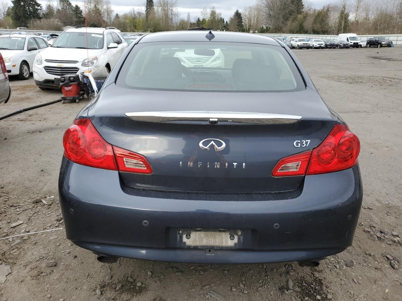 Photo 5 VIN: JN1CV6AP6DM714312 - INFINITI G 