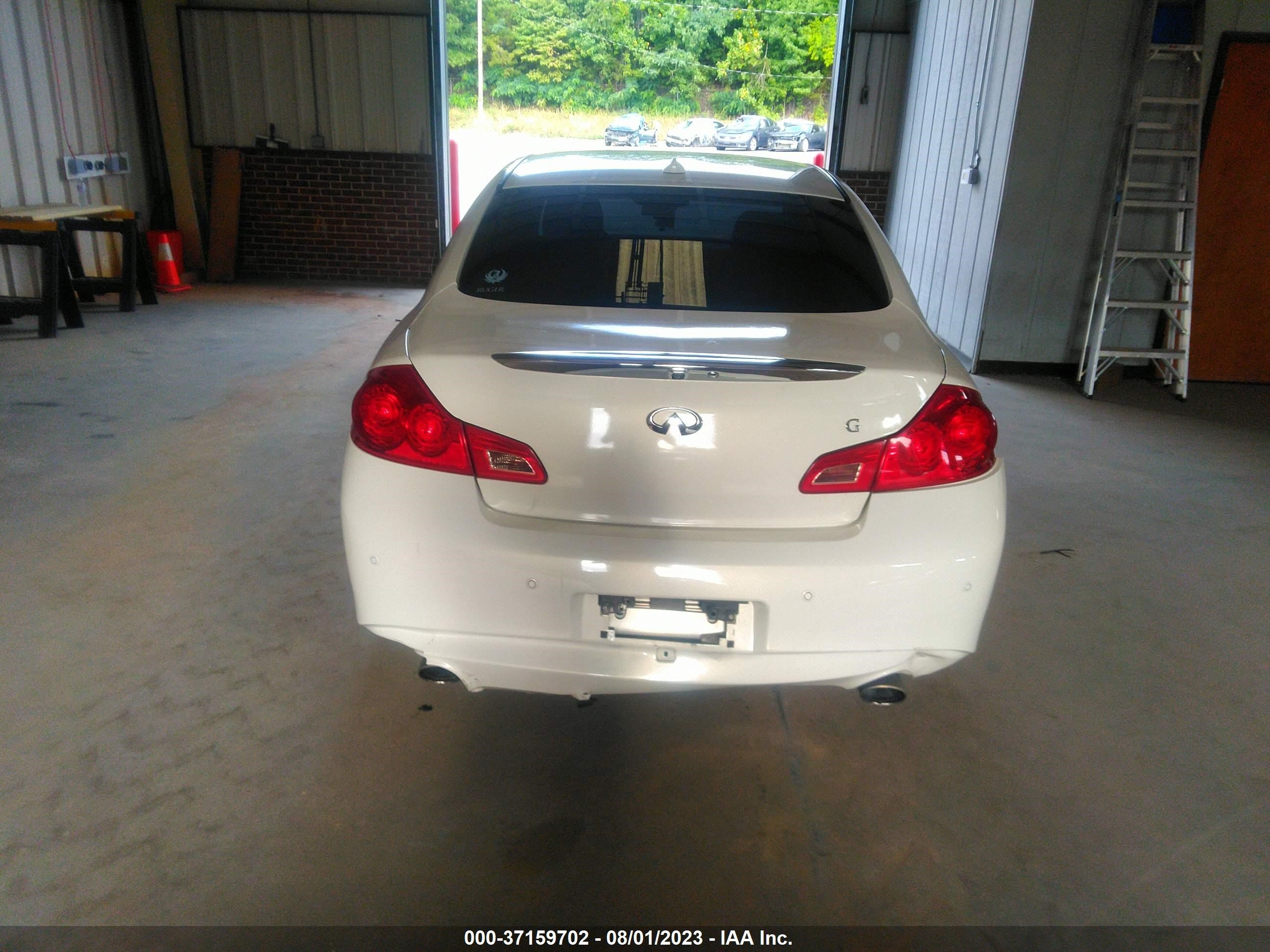 Photo 16 VIN: JN1CV6AP6DM720241 - INFINITI G 