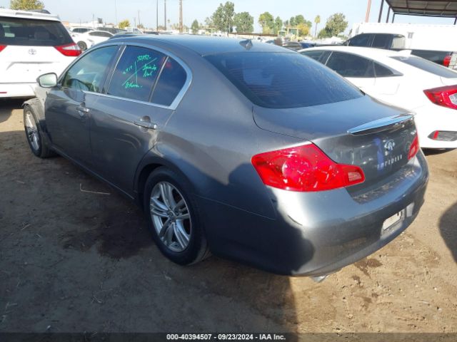 Photo 2 VIN: JN1CV6AP6FM500942 - INFINITI Q40 