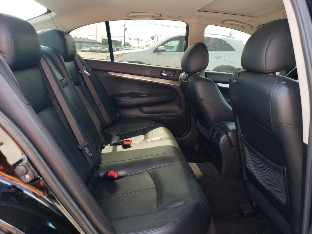 Photo 9 VIN: JN1CV6AP6FM501718 - INFINITI Q40 