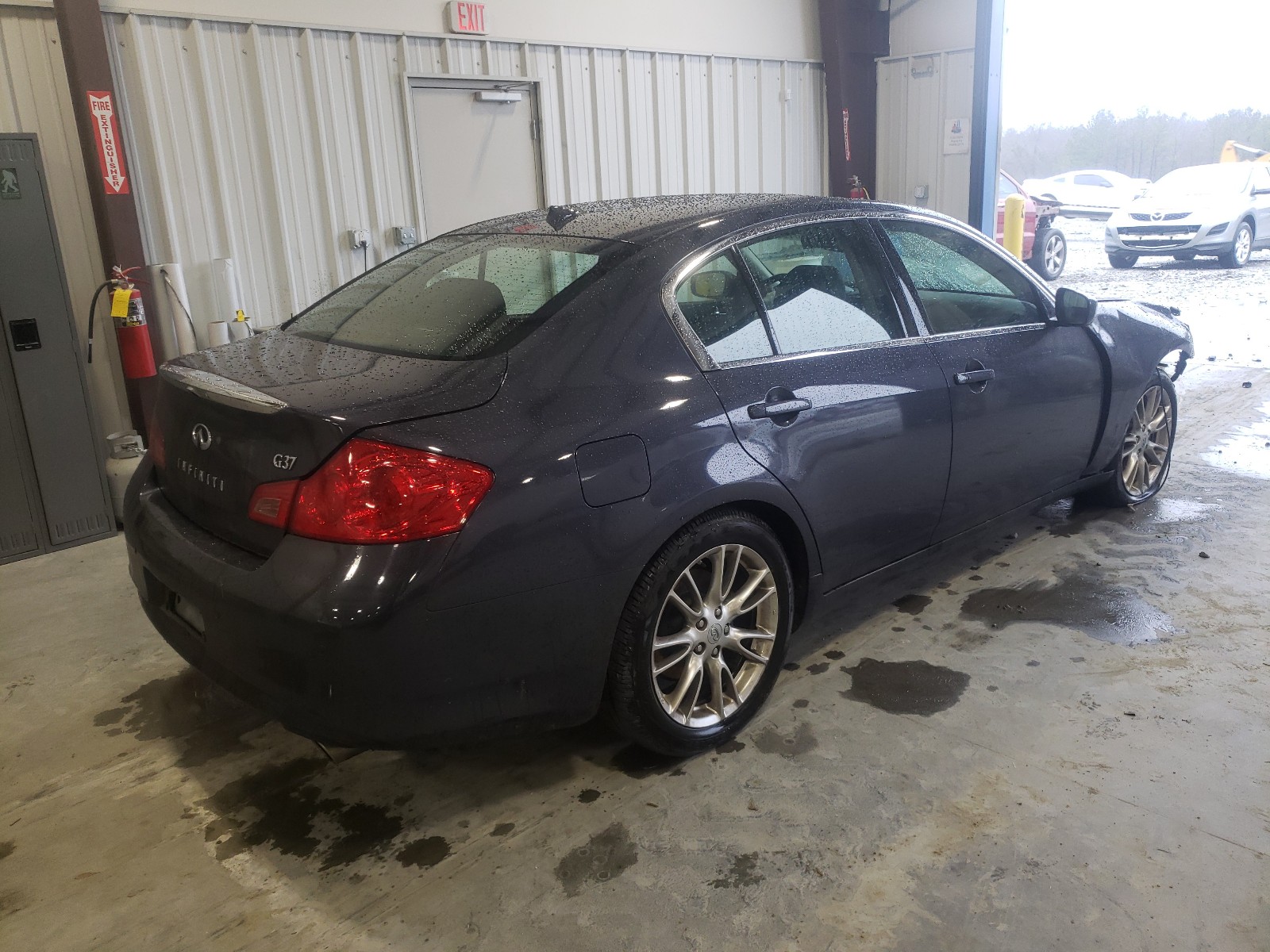 Photo 3 VIN: JN1CV6AP7BM300792 - INFINITI G37 BASE 