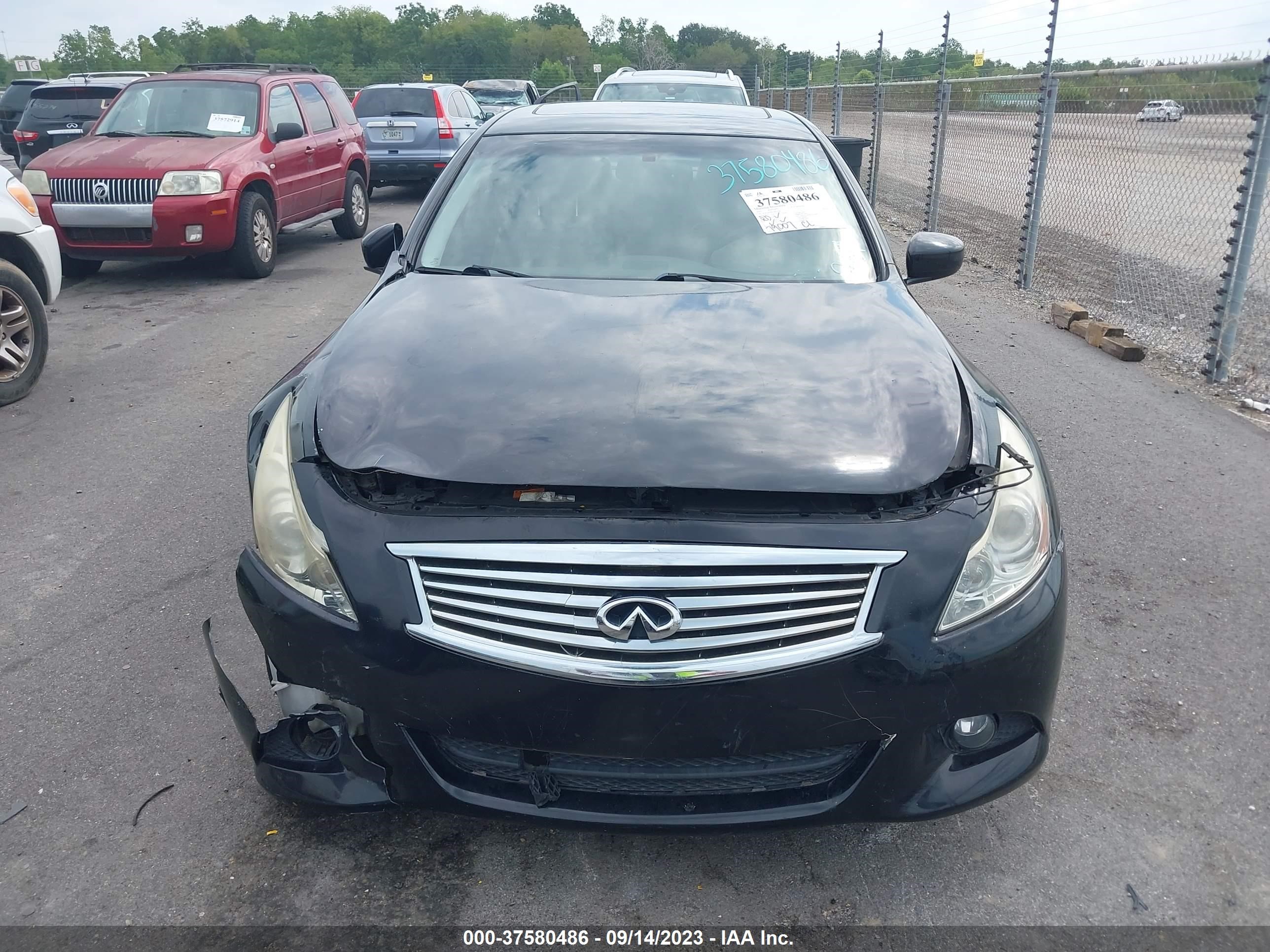 Photo 11 VIN: JN1CV6AP7CM931706 - INFINITI G 