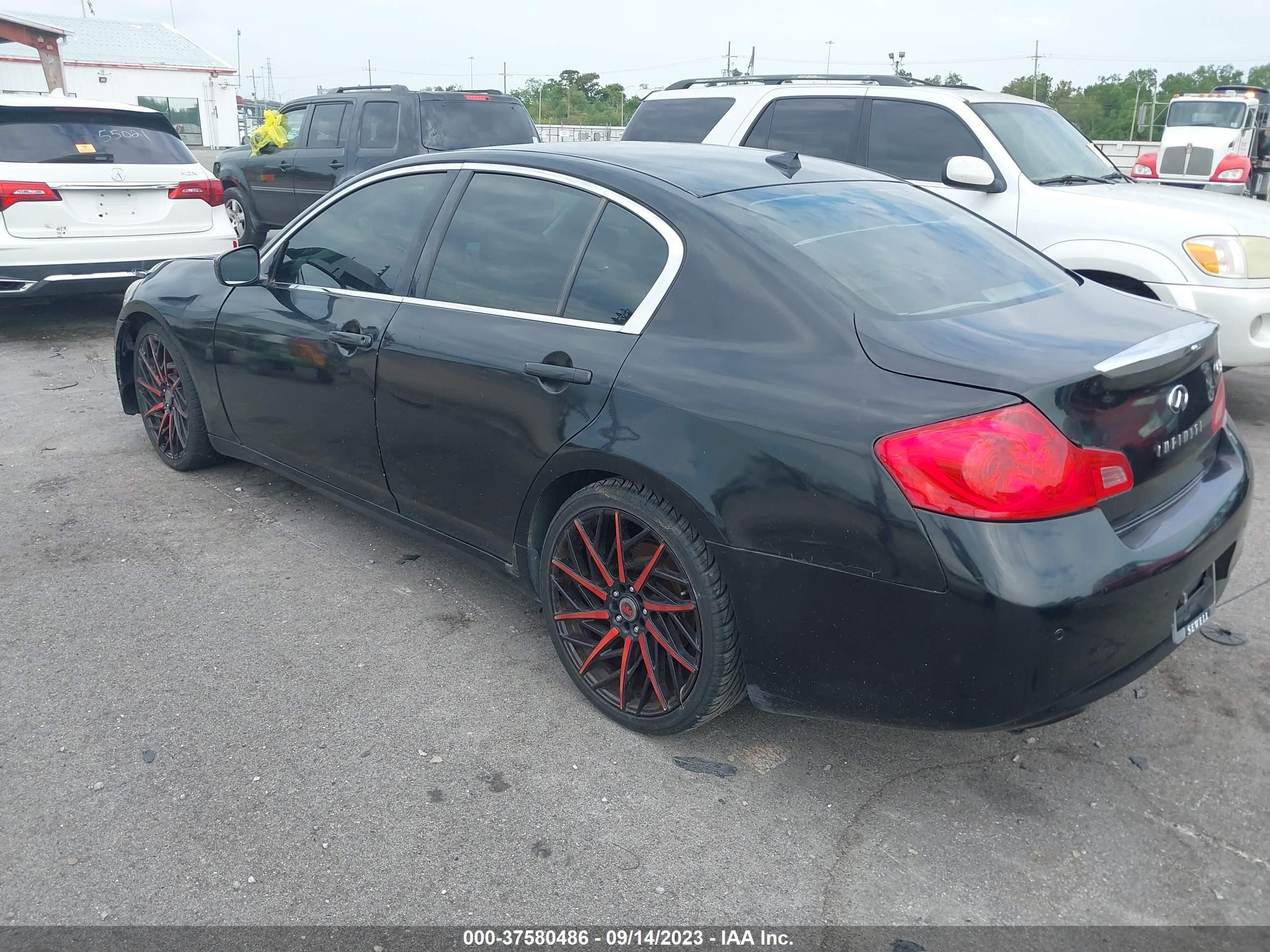 Photo 13 VIN: JN1CV6AP7CM931706 - INFINITI G 