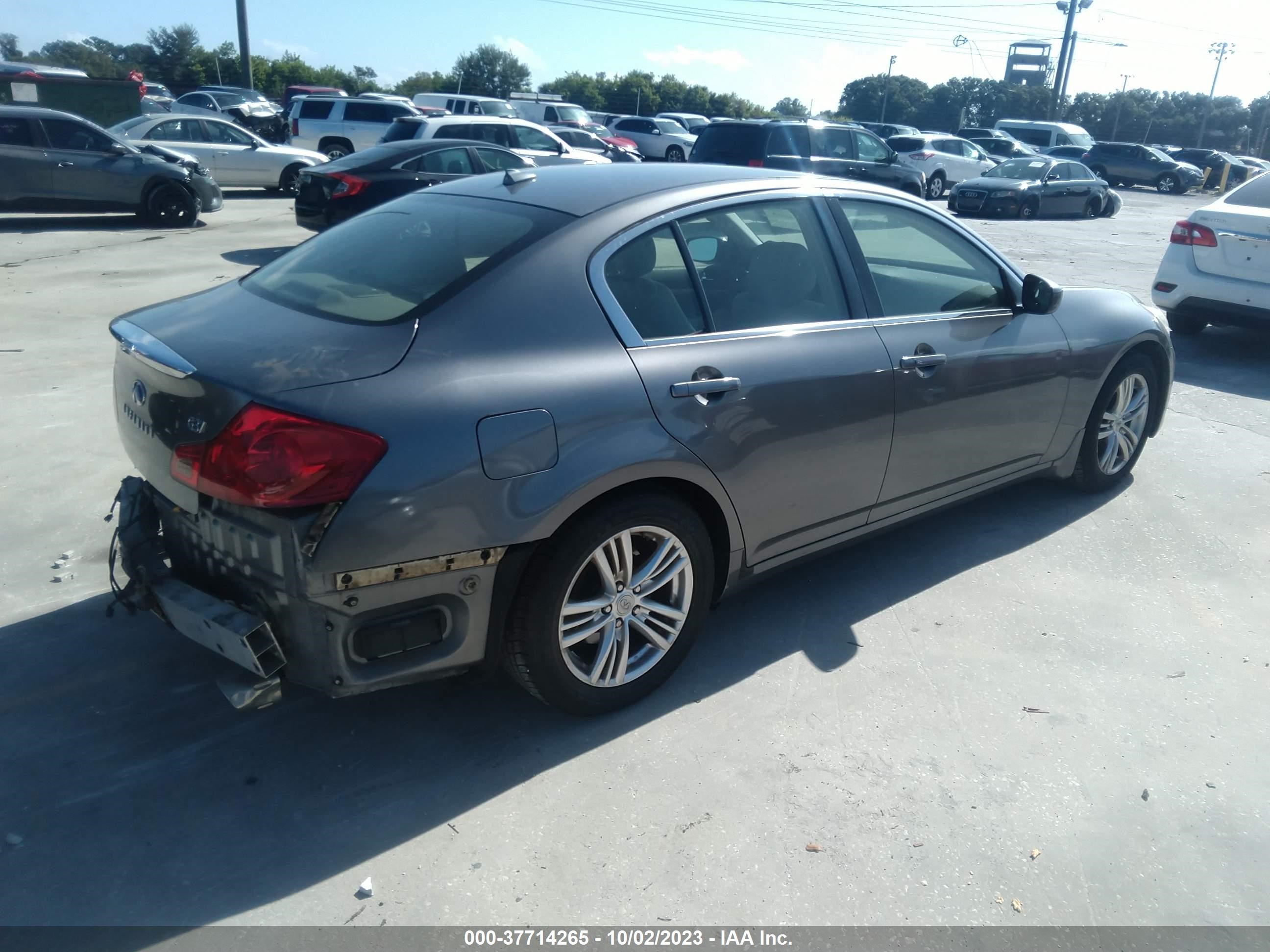 Photo 3 VIN: JN1CV6AP7DM717428 - INFINITI G37 BASE 