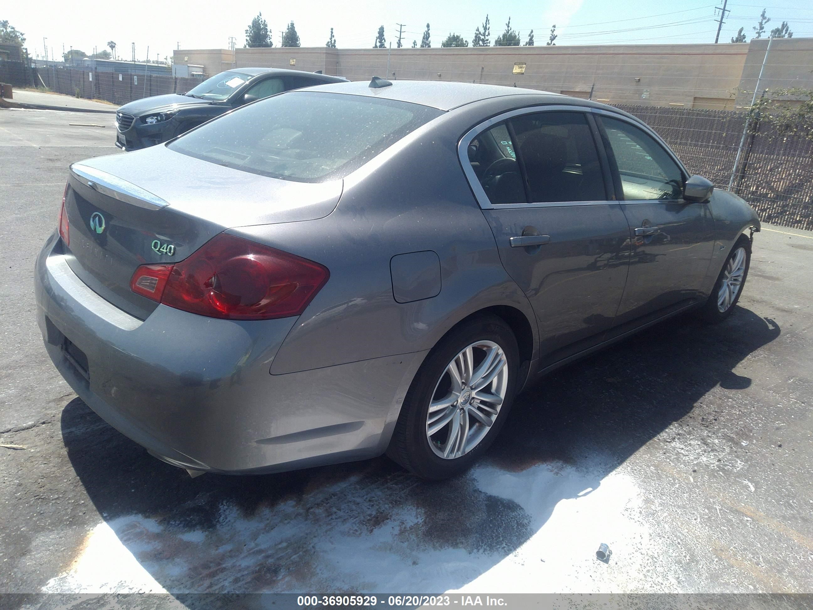 Photo 3 VIN: JN1CV6AP7FM500660 - INFINITI Q40 