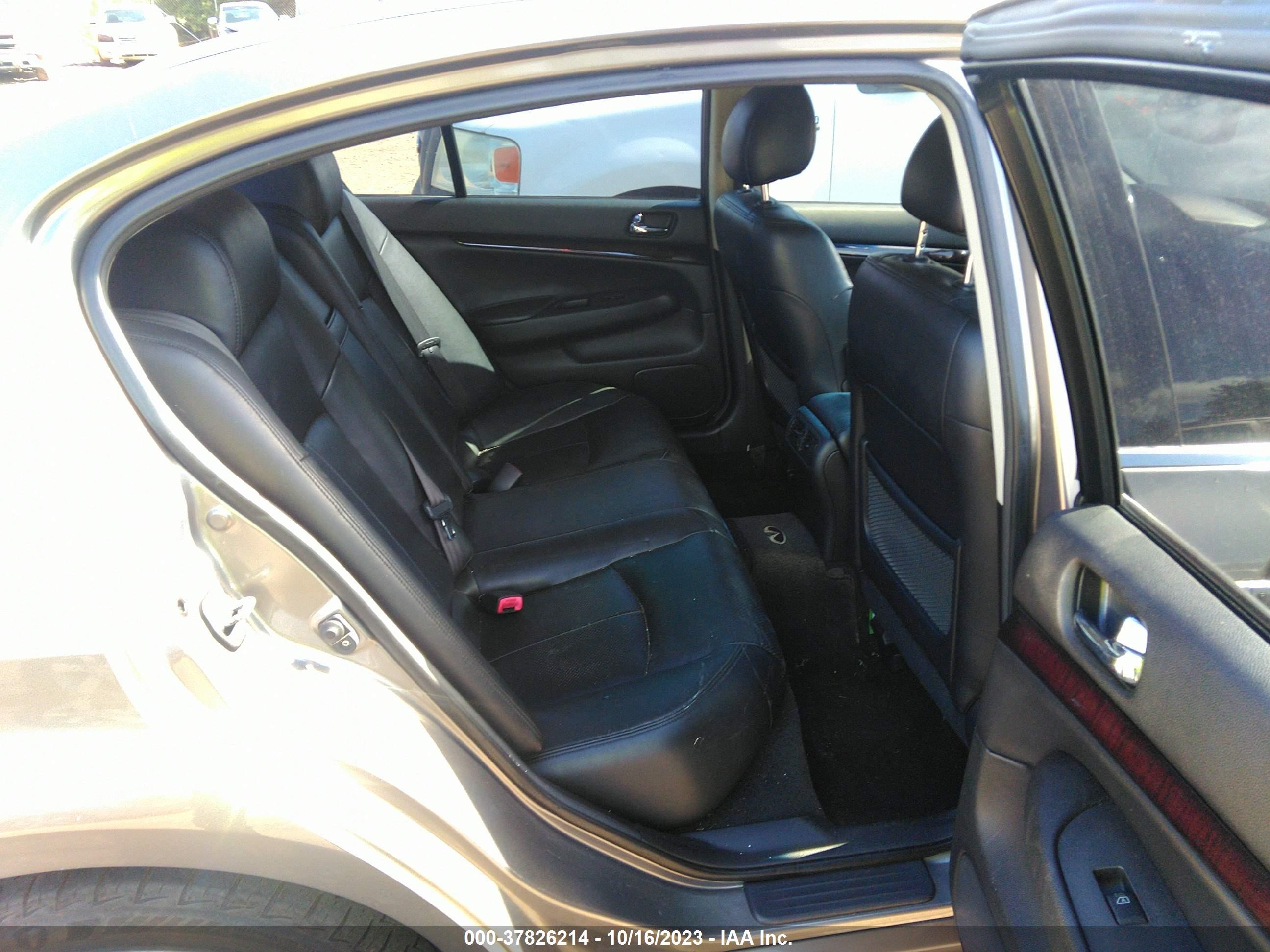 Photo 7 VIN: JN1CV6AP8BM503366 - INFINITI G 