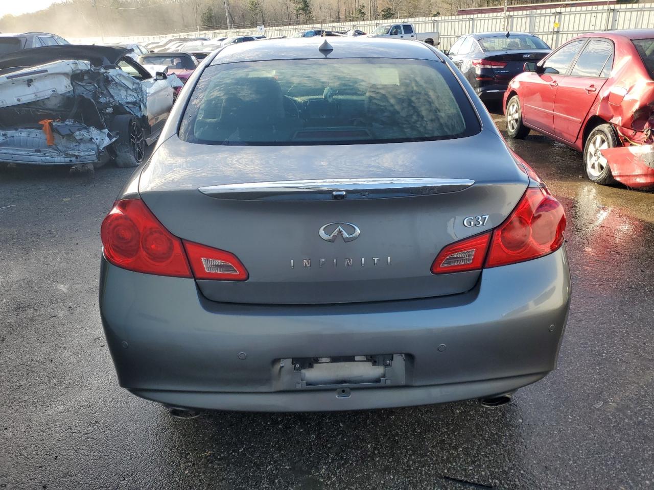 Photo 5 VIN: JN1CV6AP8DM300951 - INFINITI G 