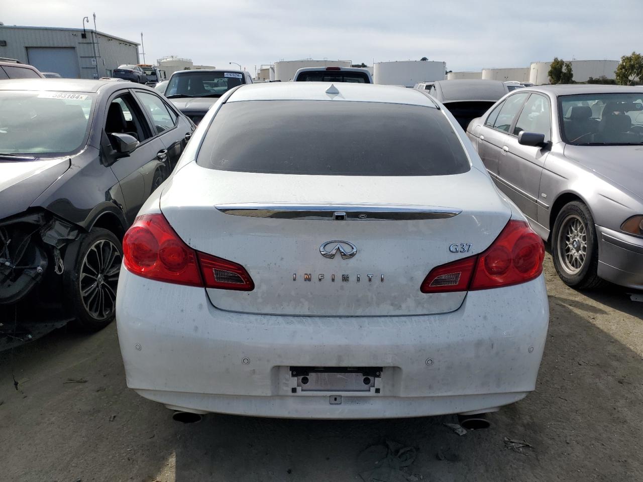 Photo 5 VIN: JN1CV6AP8DM304563 - INFINITI G 