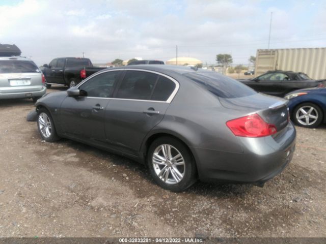 Photo 2 VIN: JN1CV6AP8FM501090 - INFINITI Q40 