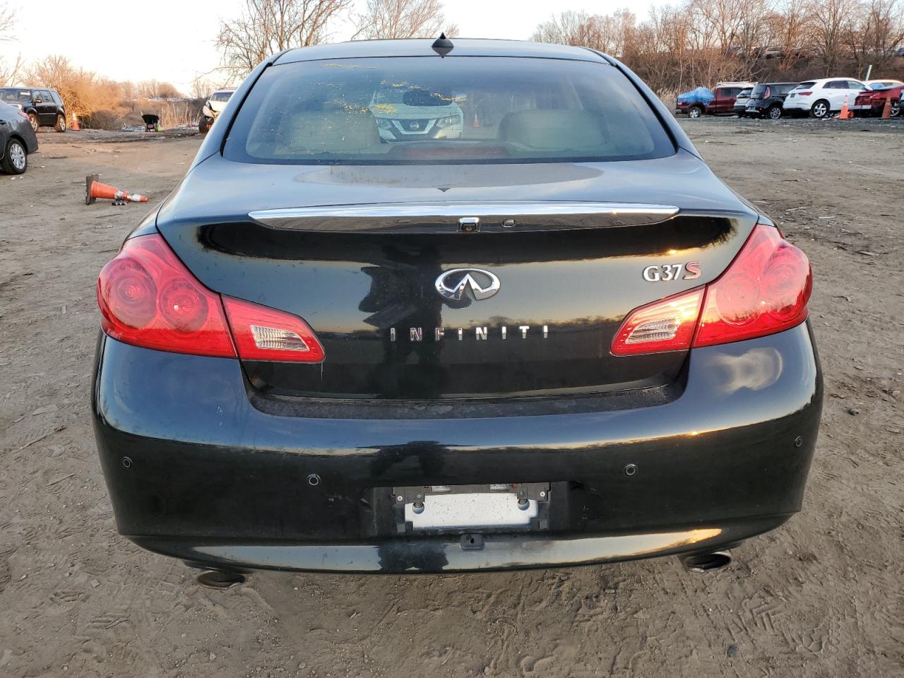 Photo 5 VIN: JN1CV6AP9CM934526 - INFINITI G 