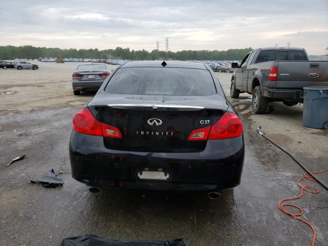 Photo 5 VIN: JN1CV6AP9DM716927 - INFINITI G 