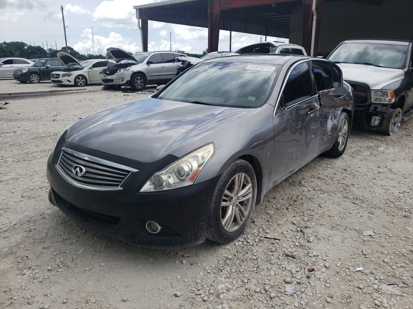 Photo 2 VIN: JN1CV6AP9FM500692 - INFINITI Q40 