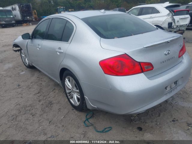 Photo 2 VIN: JN1CV6AP9FM501356 - INFINITI Q40 