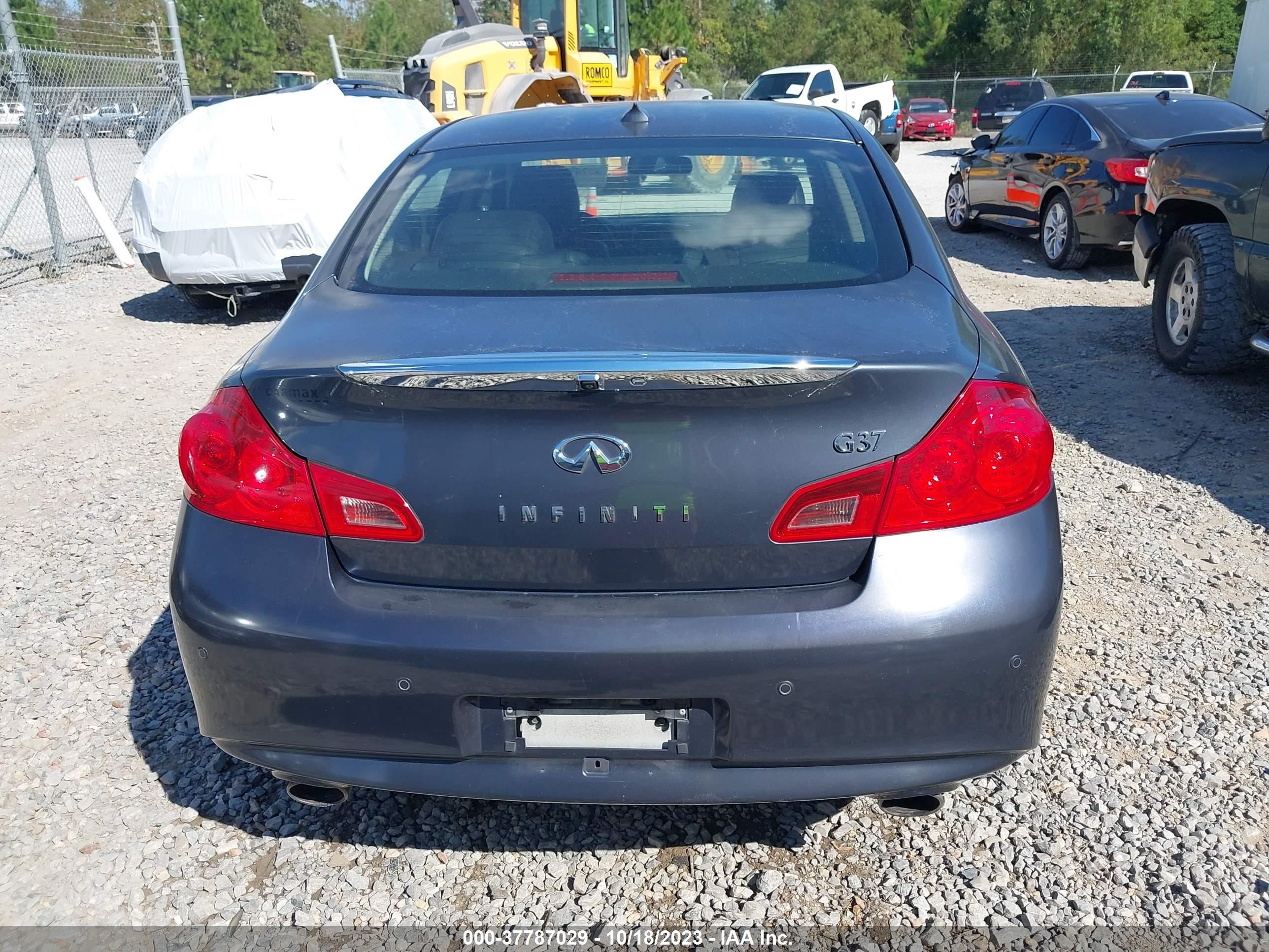 Photo 15 VIN: JN1CV6APXAM402652 - INFINITI G 