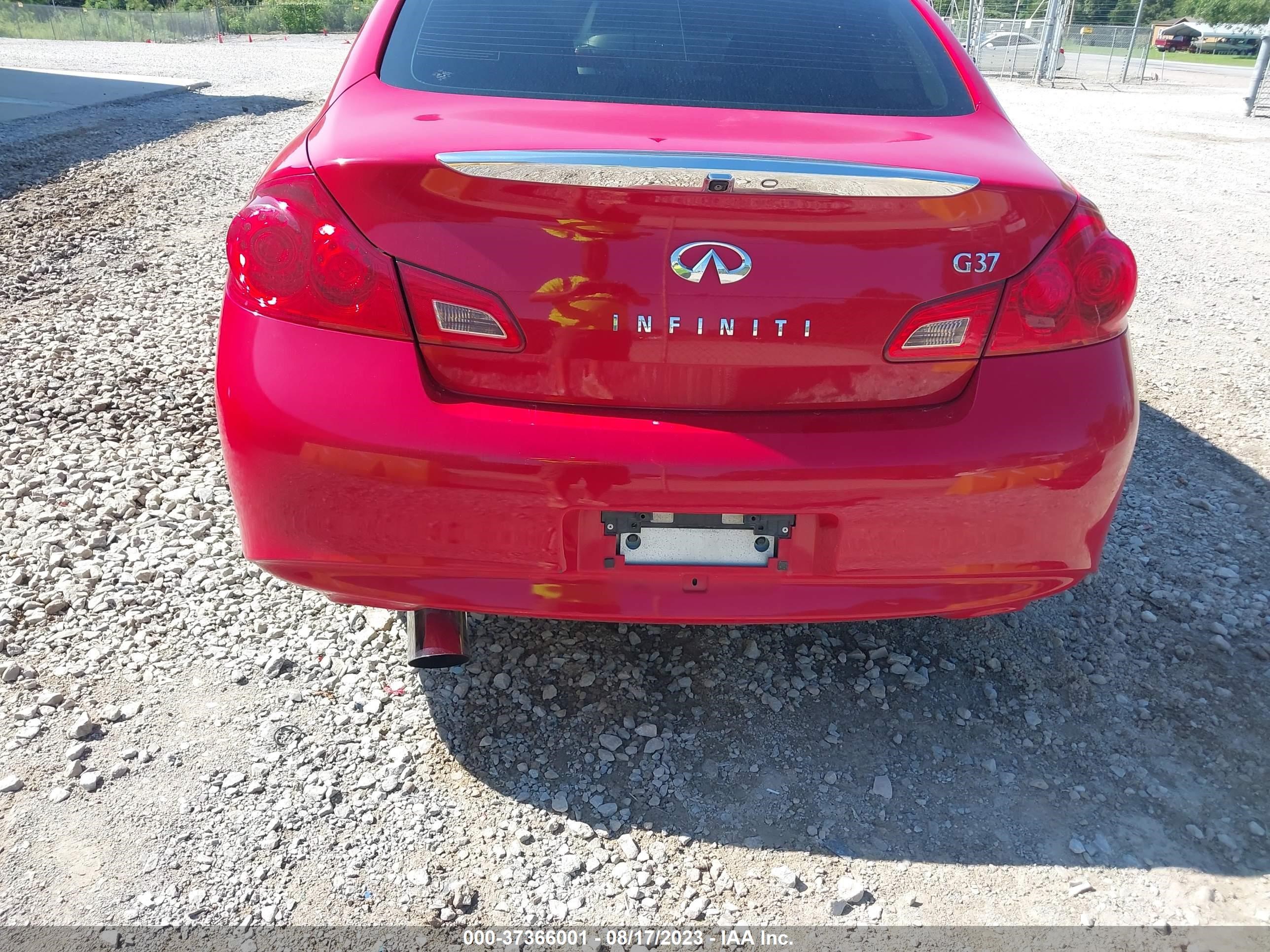 Photo 16 VIN: JN1CV6APXBM502431 - INFINITI G 