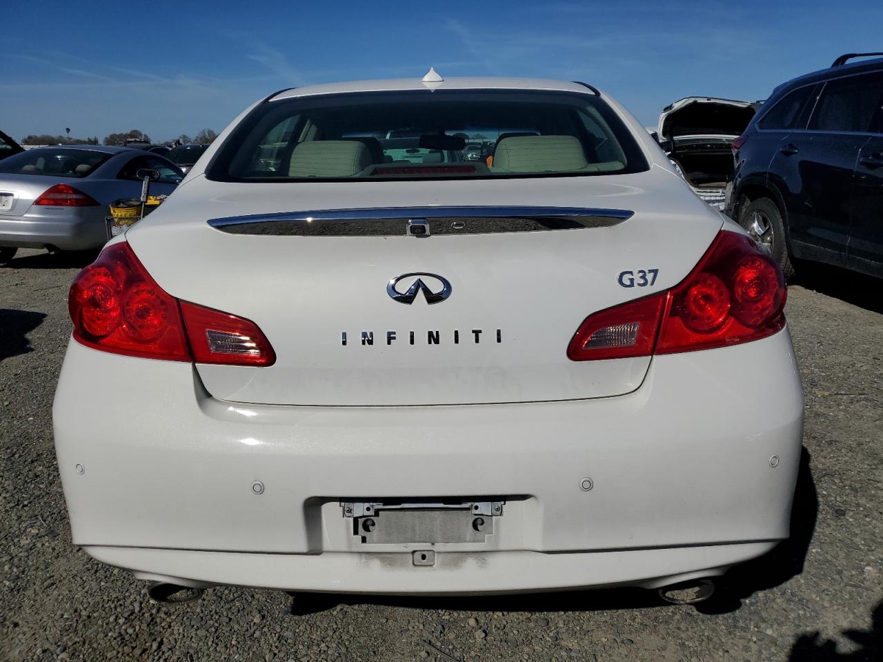 Photo 5 VIN: JN1CV6APXCM622537 - INFINITI G 