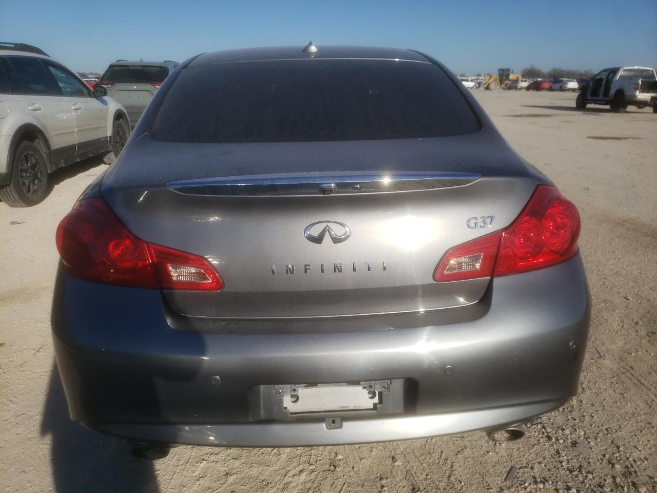 Photo 5 VIN: JN1CV6APXDM719352 - INFINITI G 