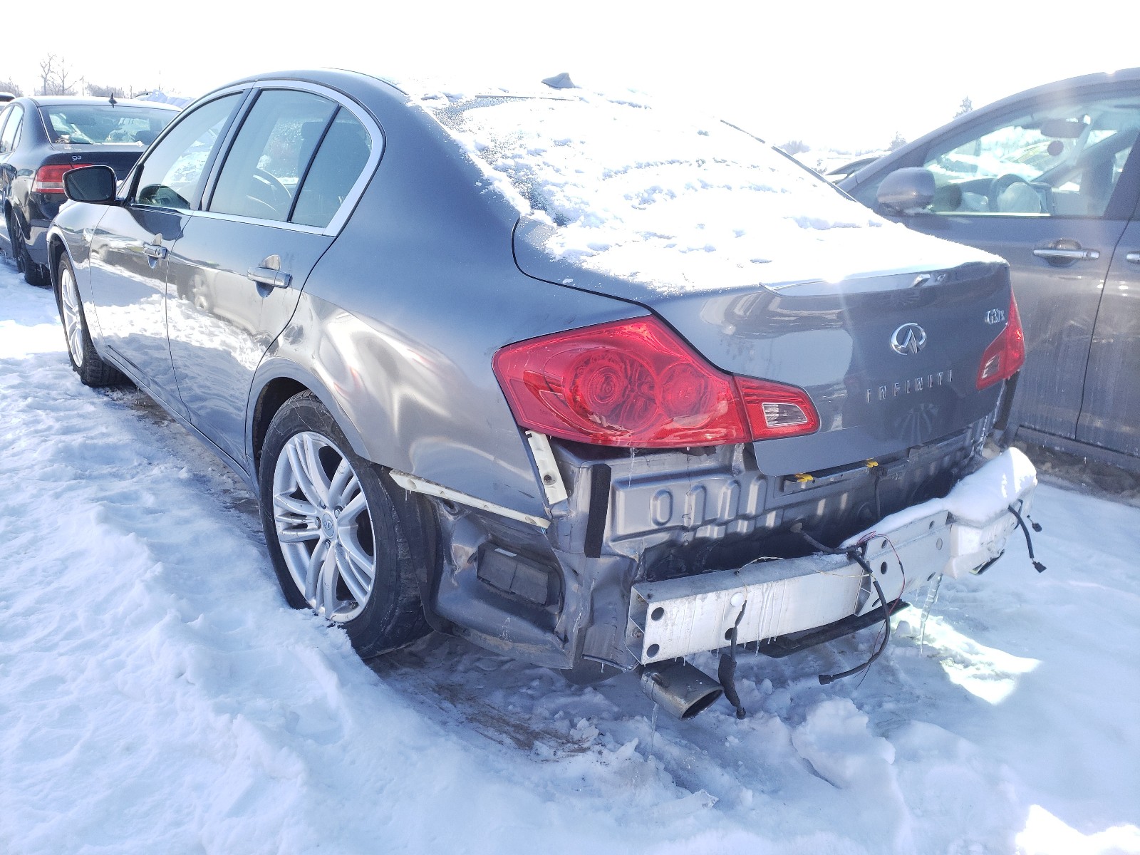 Photo 2 VIN: JN1CV6AR1CM676617 - INFINITI G37 