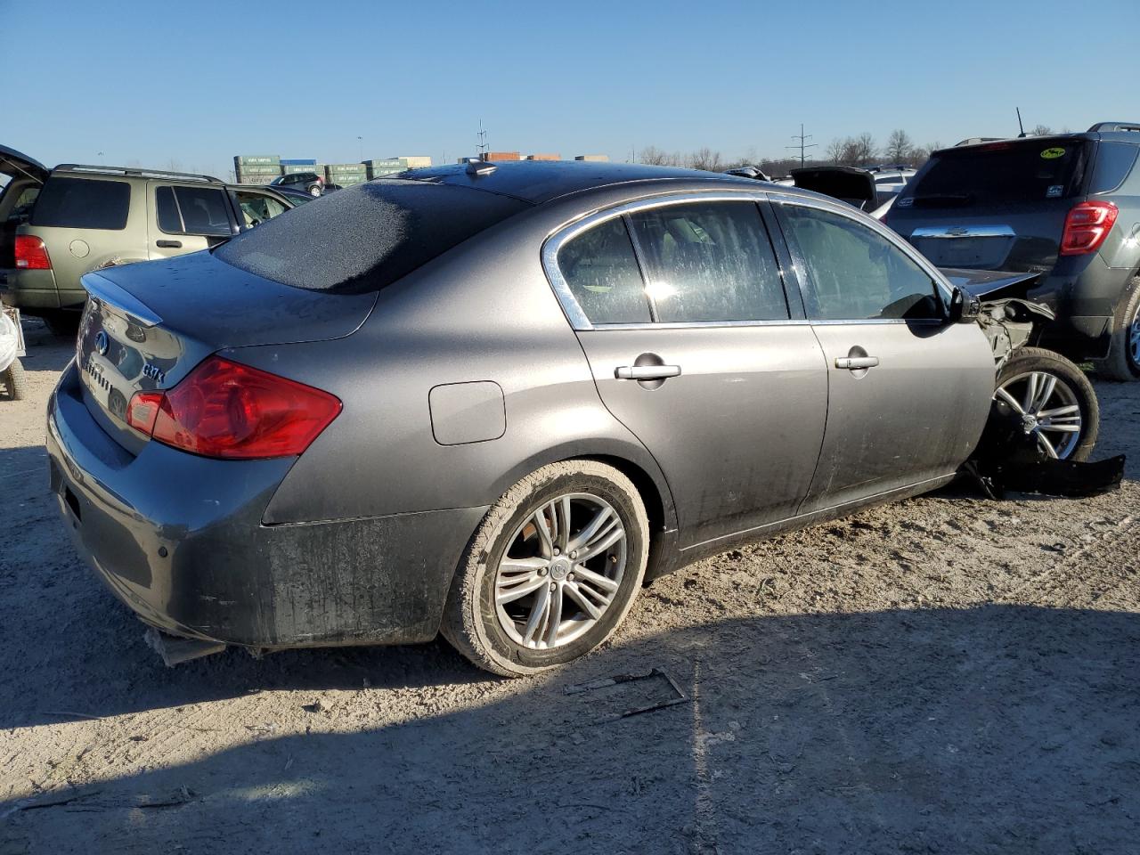 Photo 2 VIN: JN1CV6AR1CM682577 - INFINITI G 