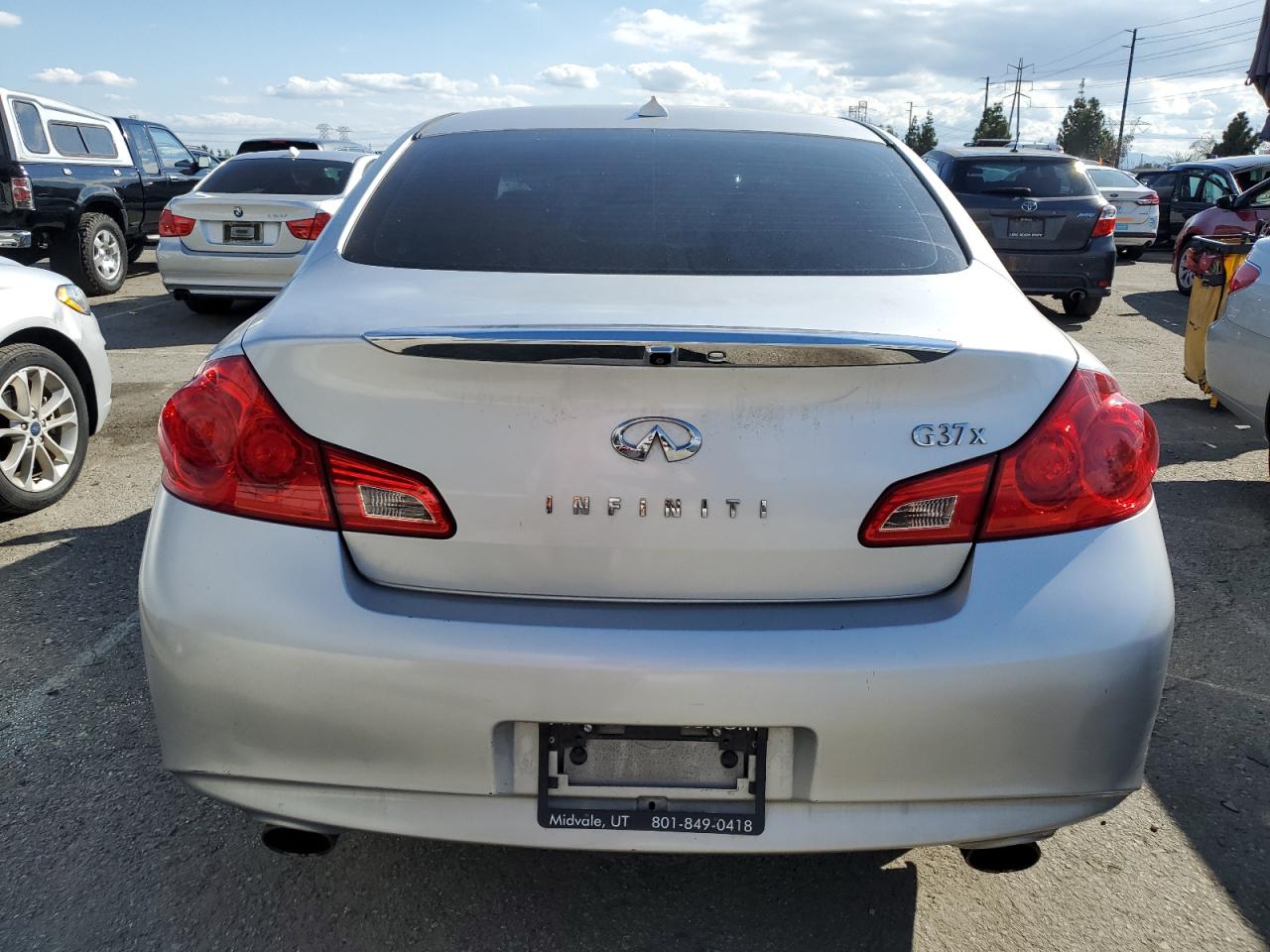 Photo 5 VIN: JN1CV6AR2AM451894 - INFINITI G 