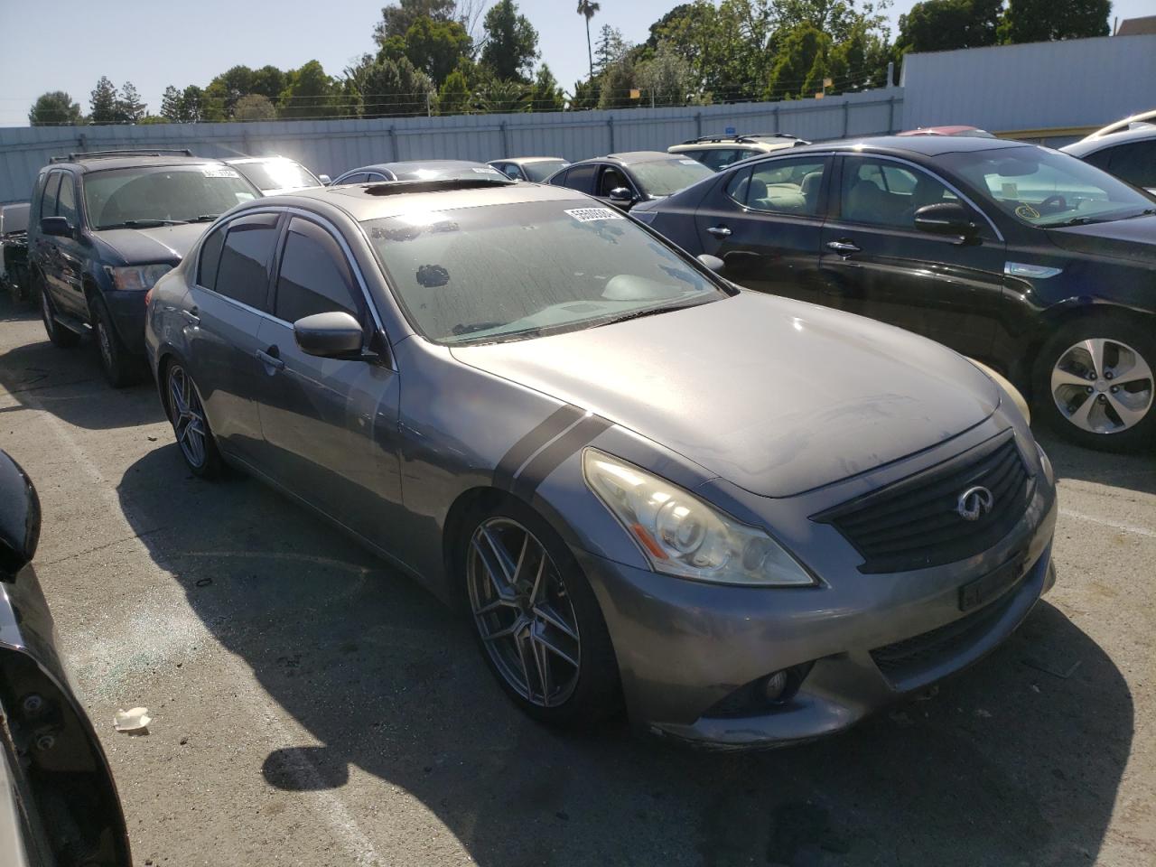 Photo 3 VIN: JN1CV6AR2CM674469 - INFINITI G 