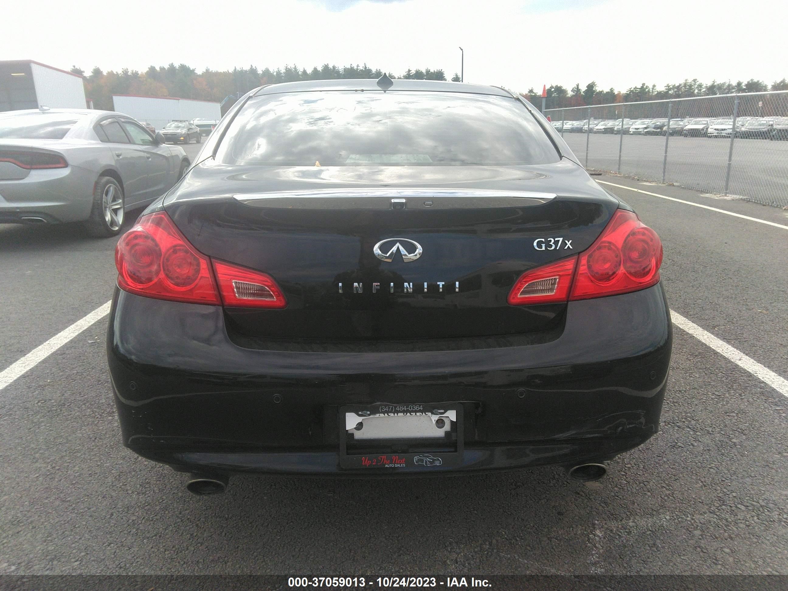 Photo 15 VIN: JN1CV6AR2CM678862 - INFINITI G 