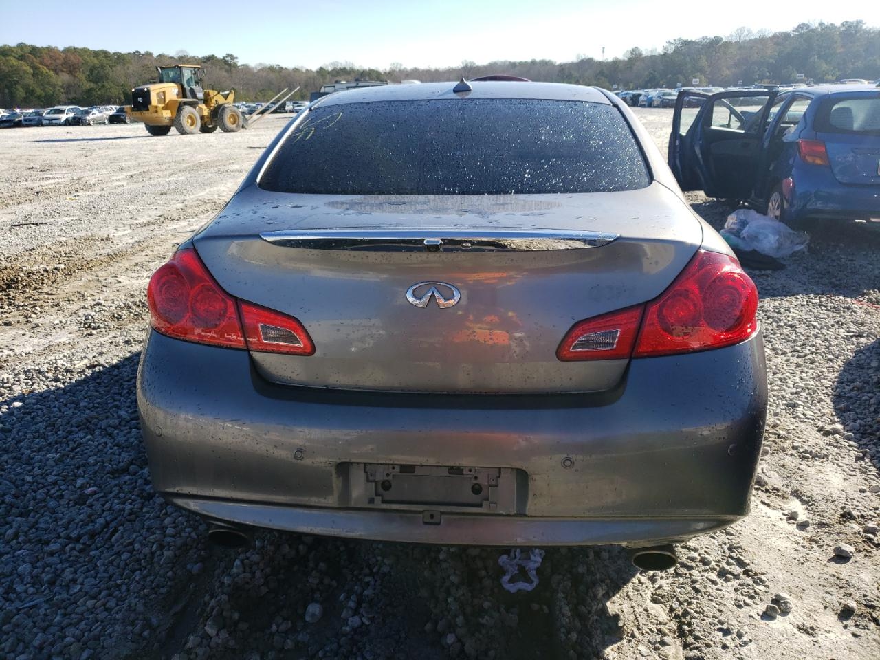 Photo 5 VIN: JN1CV6AR2CM976621 - INFINITI G 