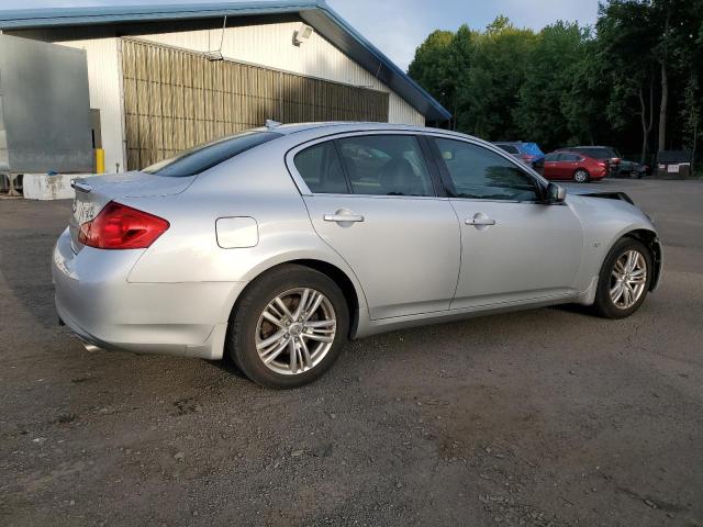 Photo 2 VIN: JN1CV6AR2FM524155 - INFINITI Q40 