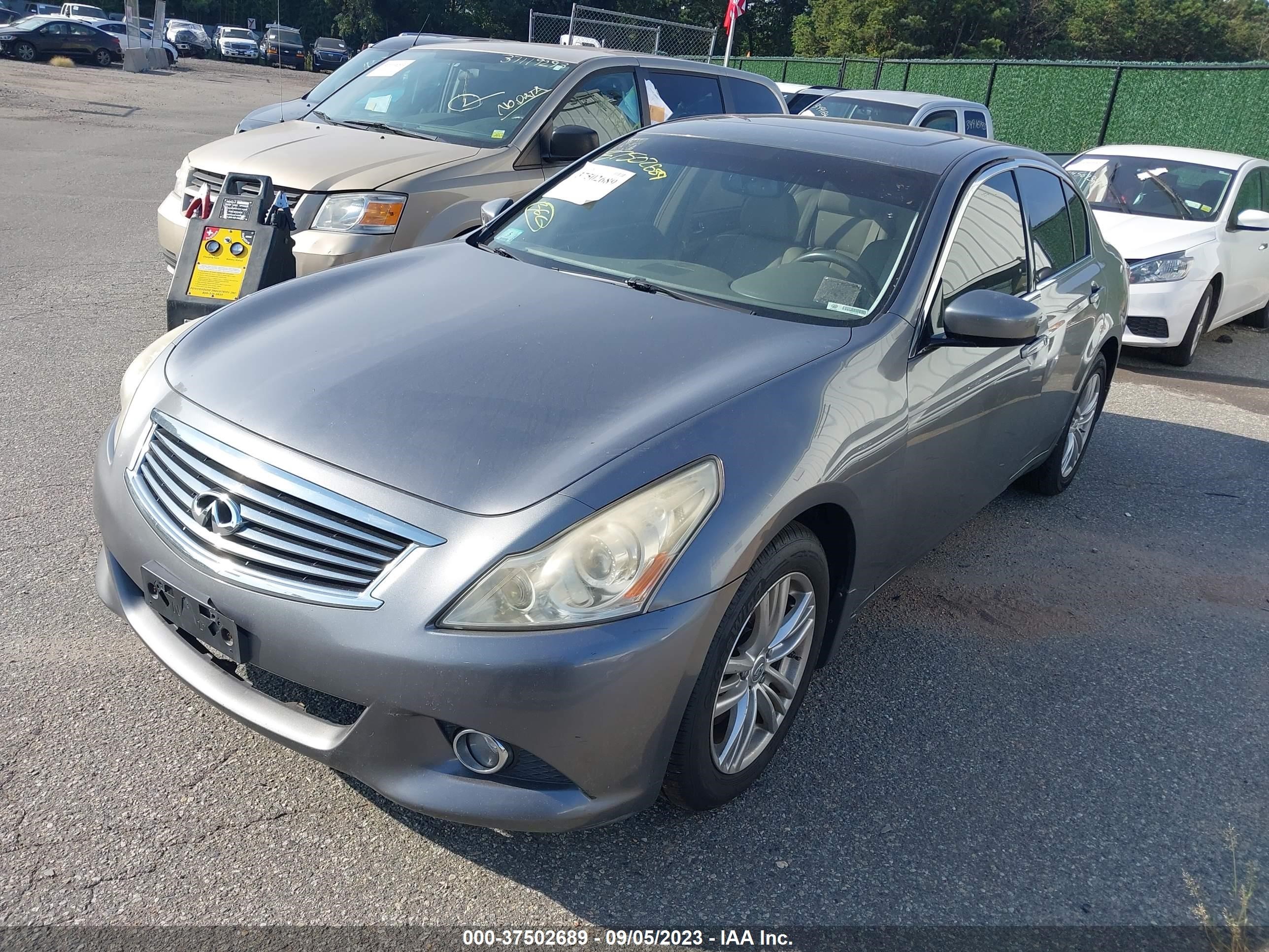 Photo 2 VIN: JN1CV6AR3AM456084 - INFINITI G37 