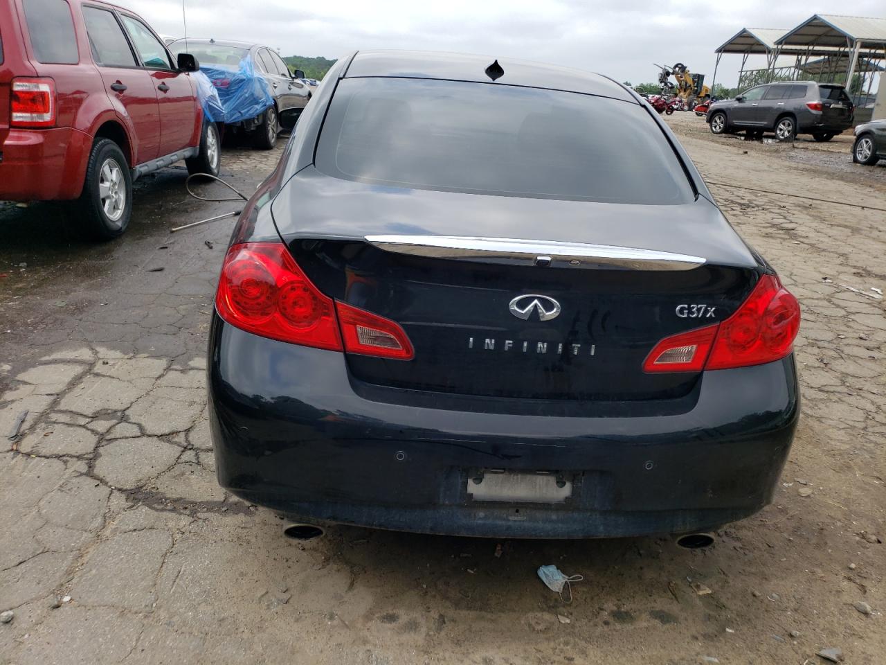 Photo 5 VIN: JN1CV6AR3DM753408 - INFINITI G 