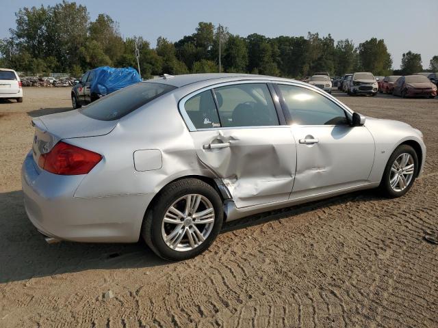 Photo 2 VIN: JN1CV6AR3FM523158 - INFINITI Q40 