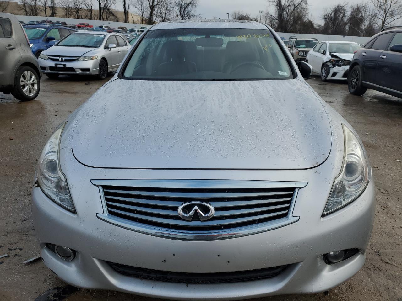 Photo 4 VIN: JN1CV6AR3FM524553 - INFINITI Q40 