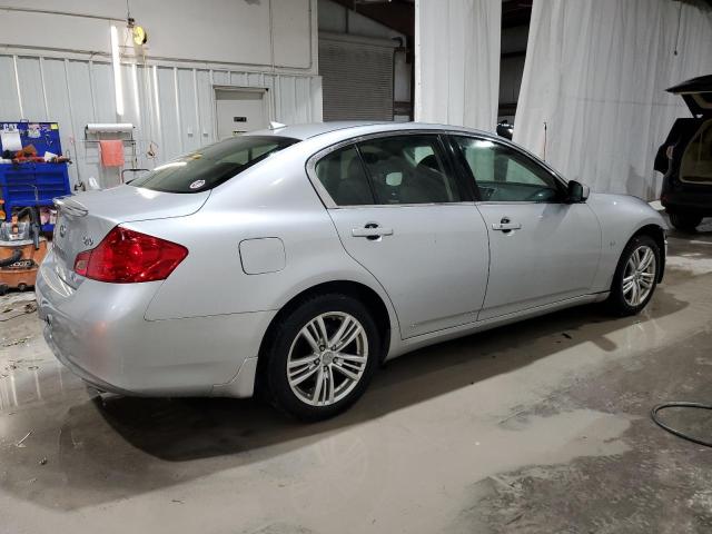 Photo 2 VIN: JN1CV6AR3FM651013 - INFINITI Q40 