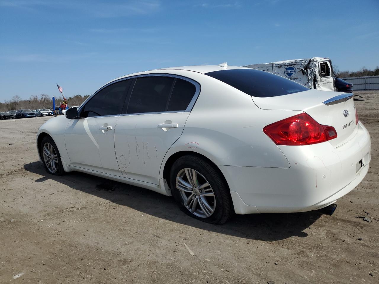 Photo 1 VIN: JN1CV6AR4BM412306 - INFINITI G 