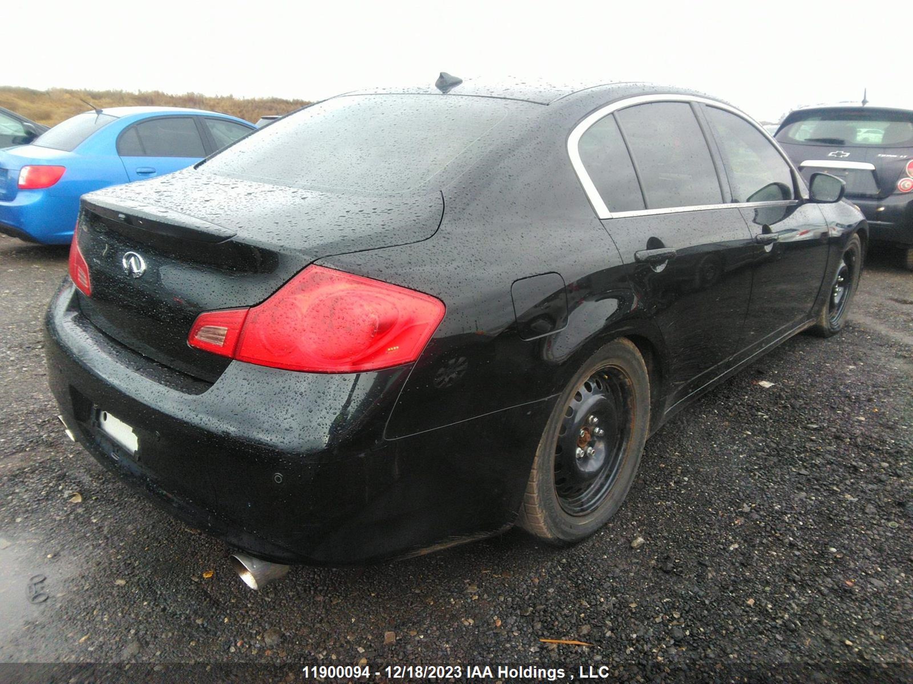 Photo 3 VIN: JN1CV6AR4CM681732 - INFINITI G 