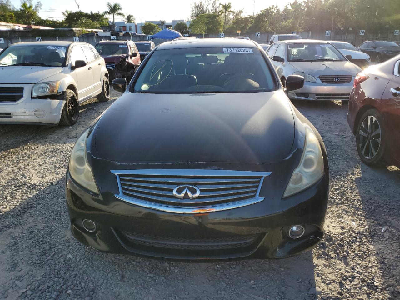 Photo 4 VIN: JN1CV6AR5BM354500 - INFINITI G 