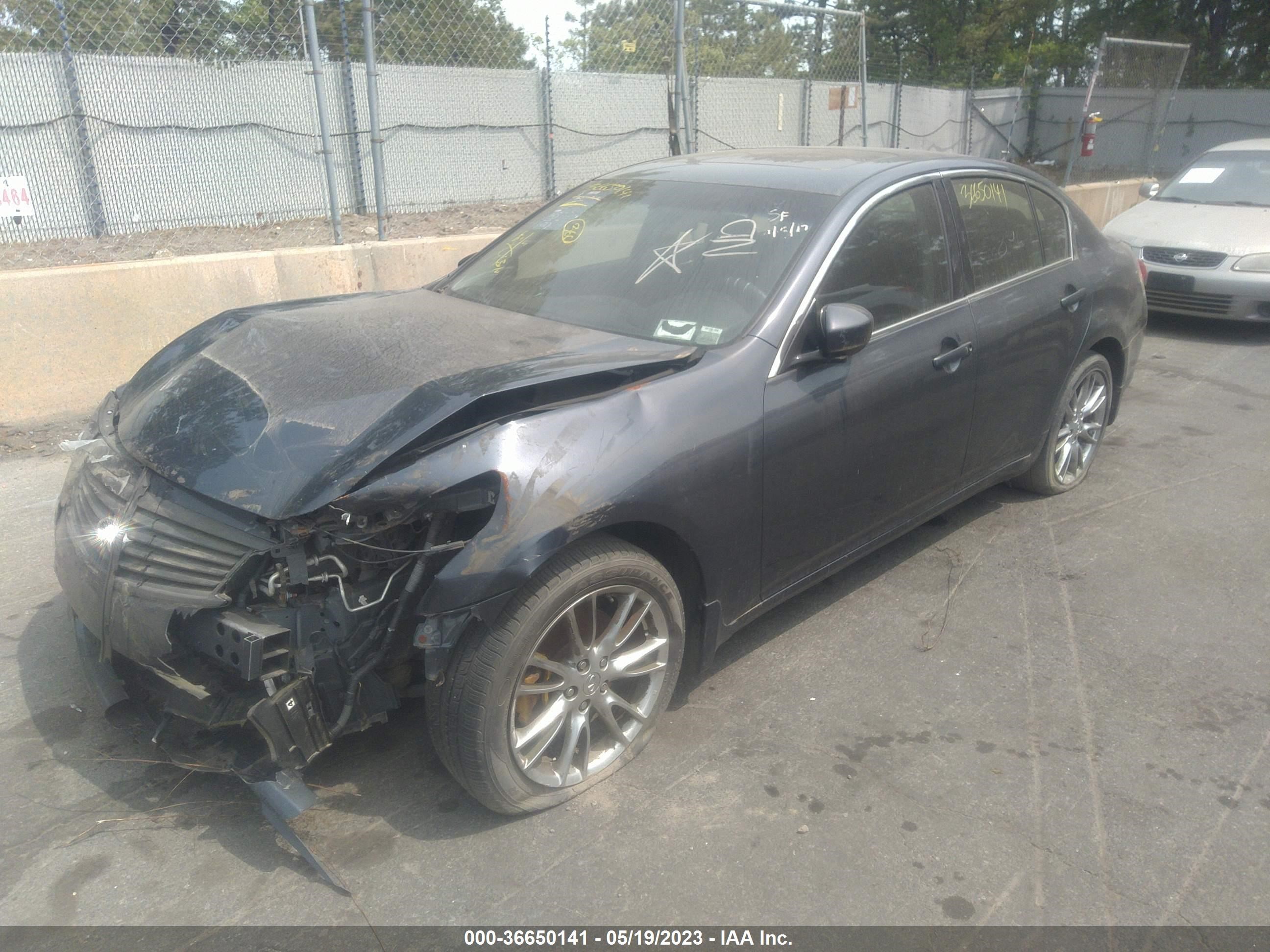 Photo 1 VIN: JN1CV6AR5BM403873 - INFINITI G 