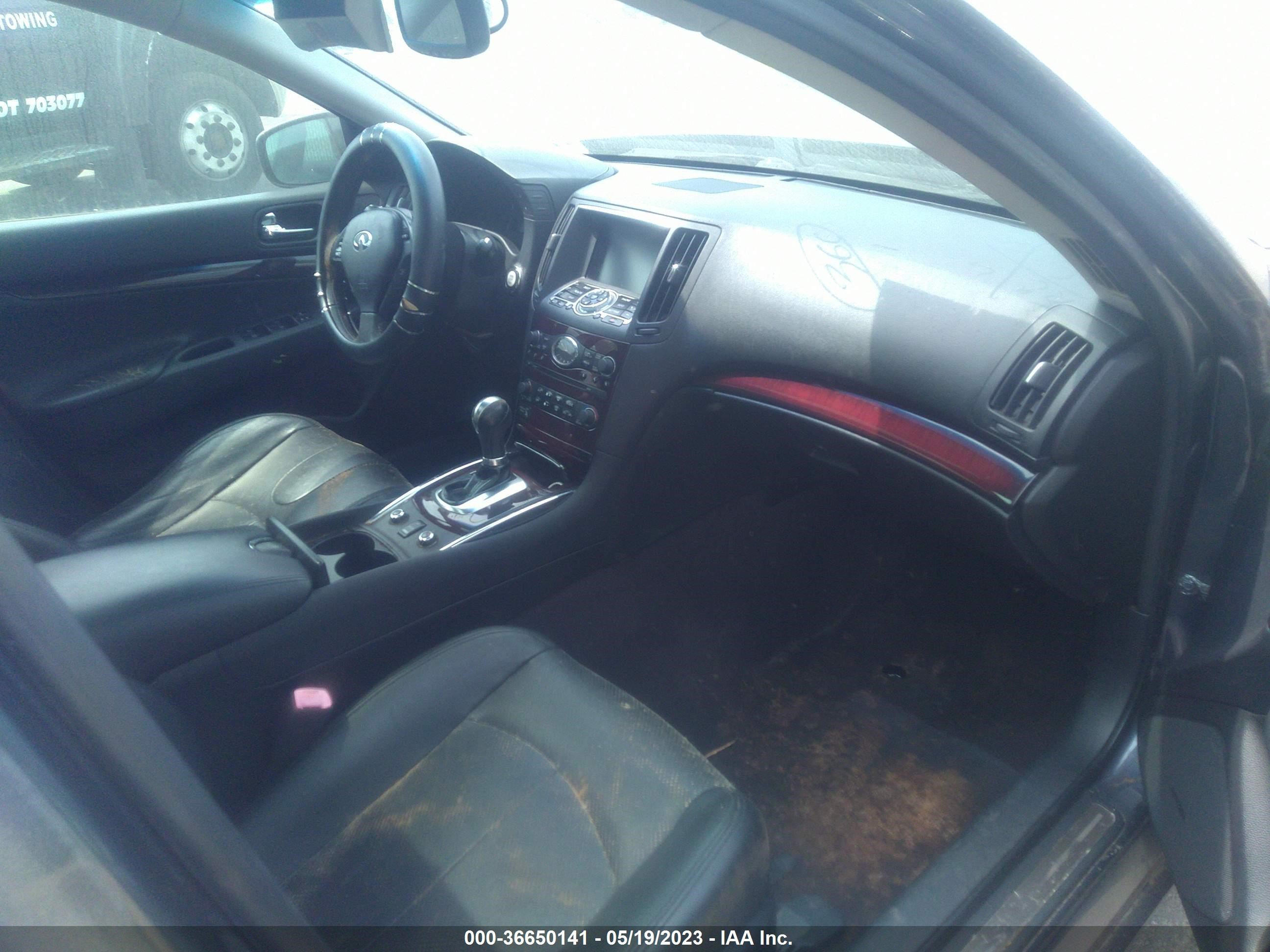 Photo 4 VIN: JN1CV6AR5BM403873 - INFINITI G 