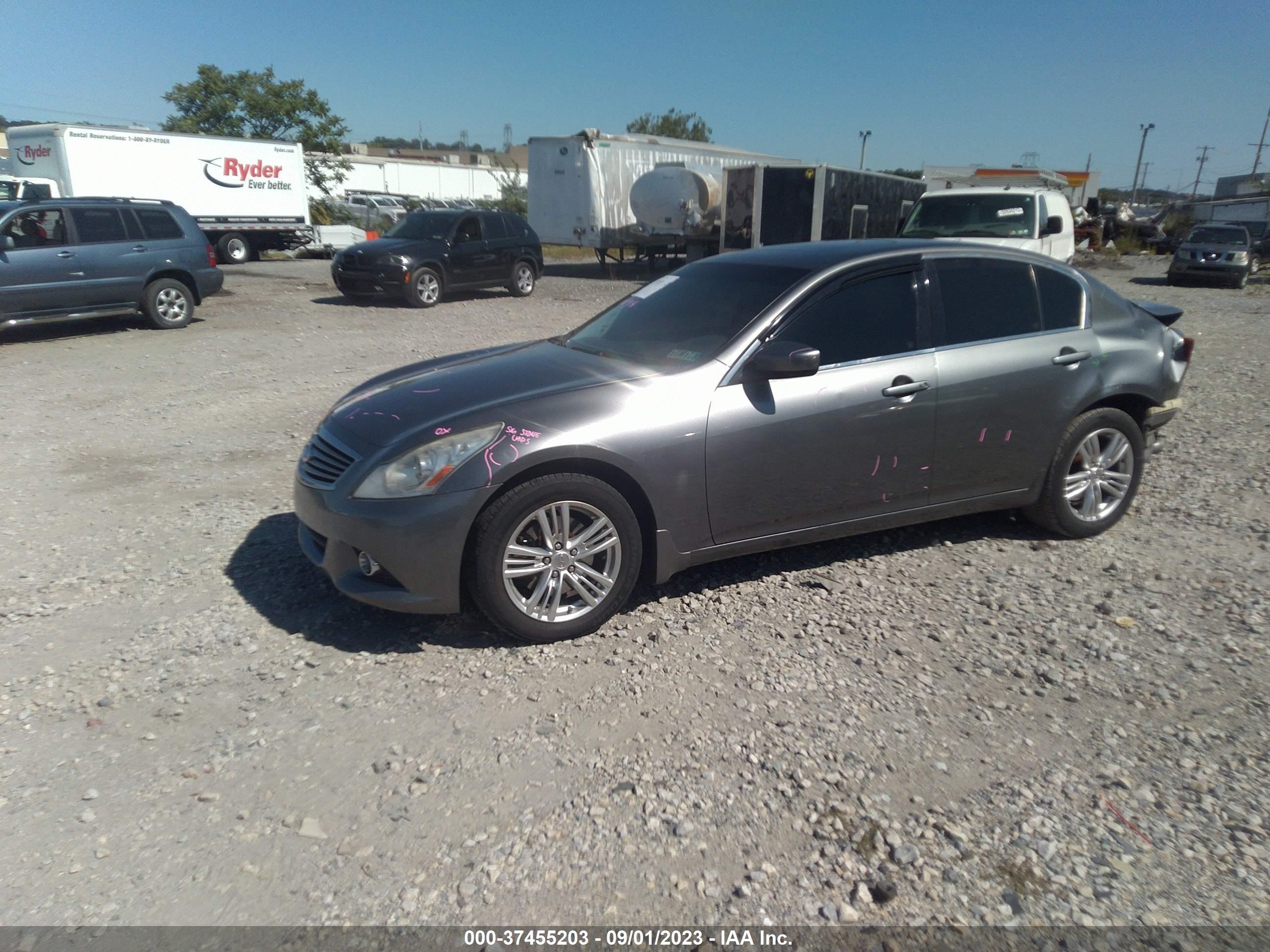 Photo 1 VIN: JN1CV6AR5BM403890 - INFINITI G 