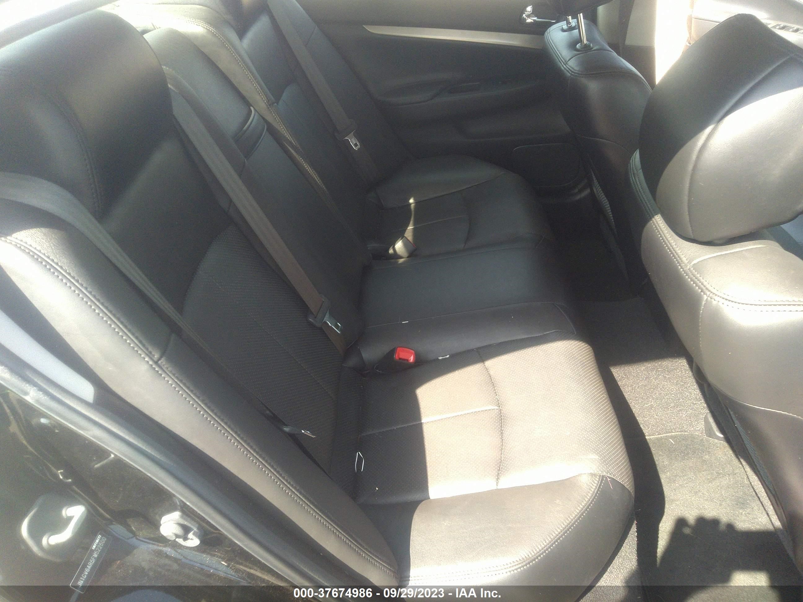 Photo 7 VIN: JN1CV6AR5FM522500 - INFINITI Q40 