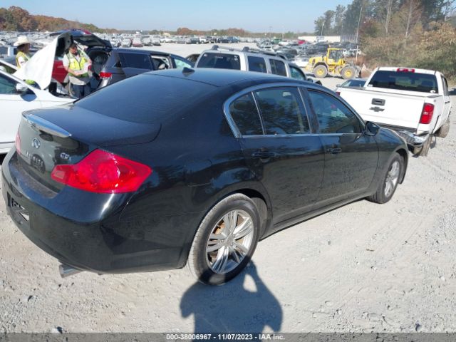 Photo 3 VIN: JN1CV6AR6DM357439 - INFINITI G 