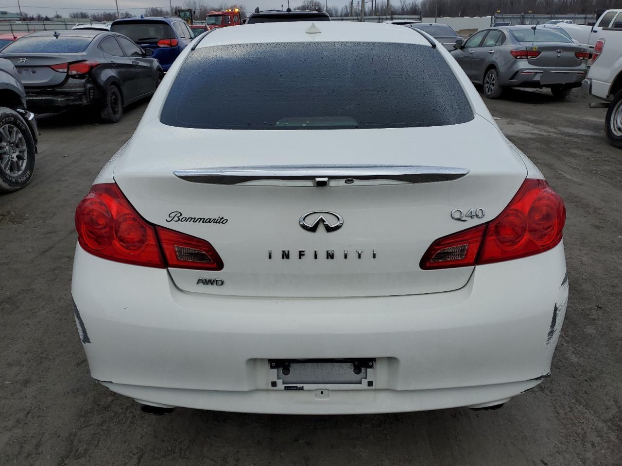 Photo 5 VIN: JN1CV6AR6FM522375 - INFINITI Q40 