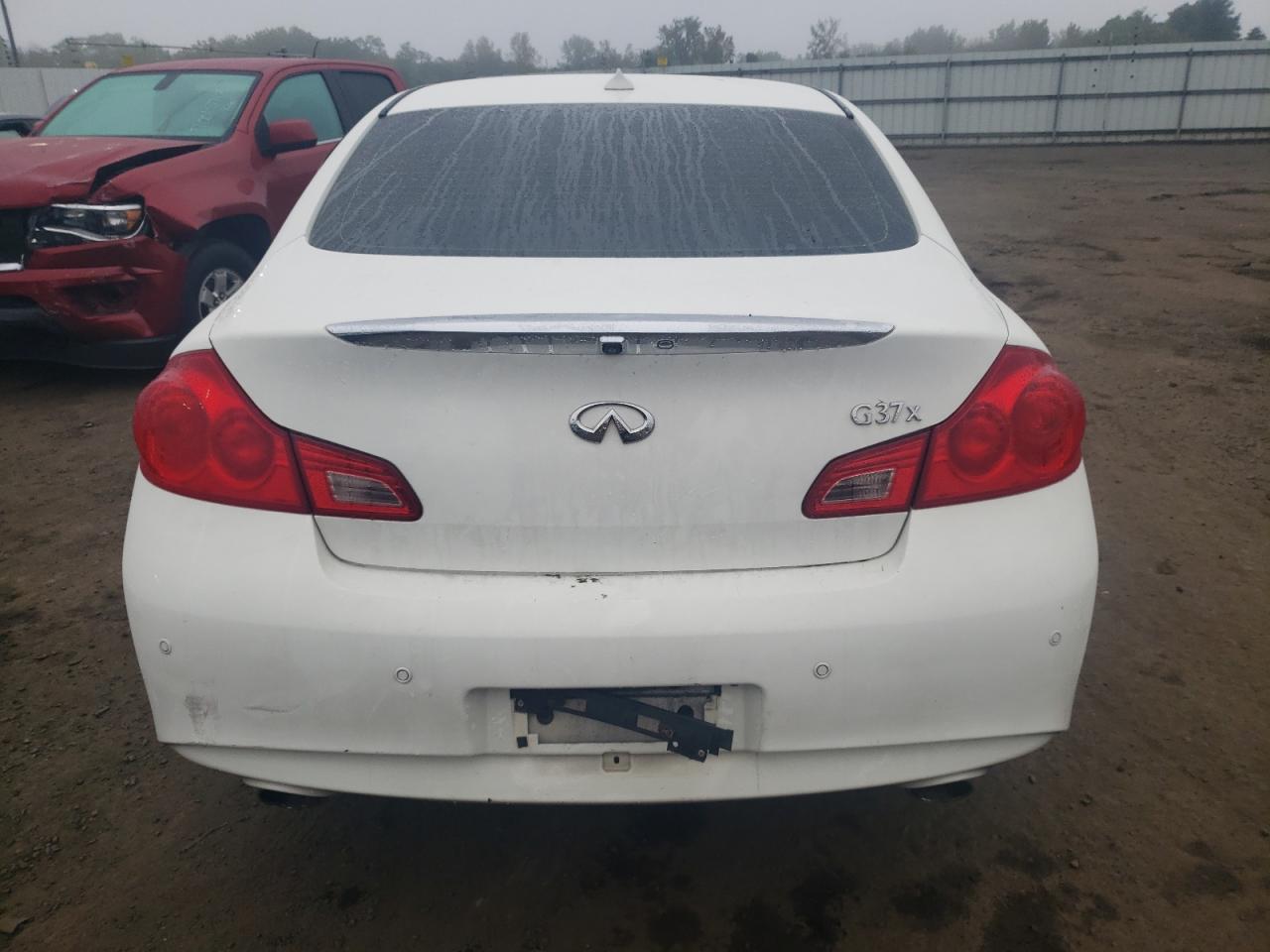 Photo 5 VIN: JN1CV6AR7CM974993 - INFINITI G 