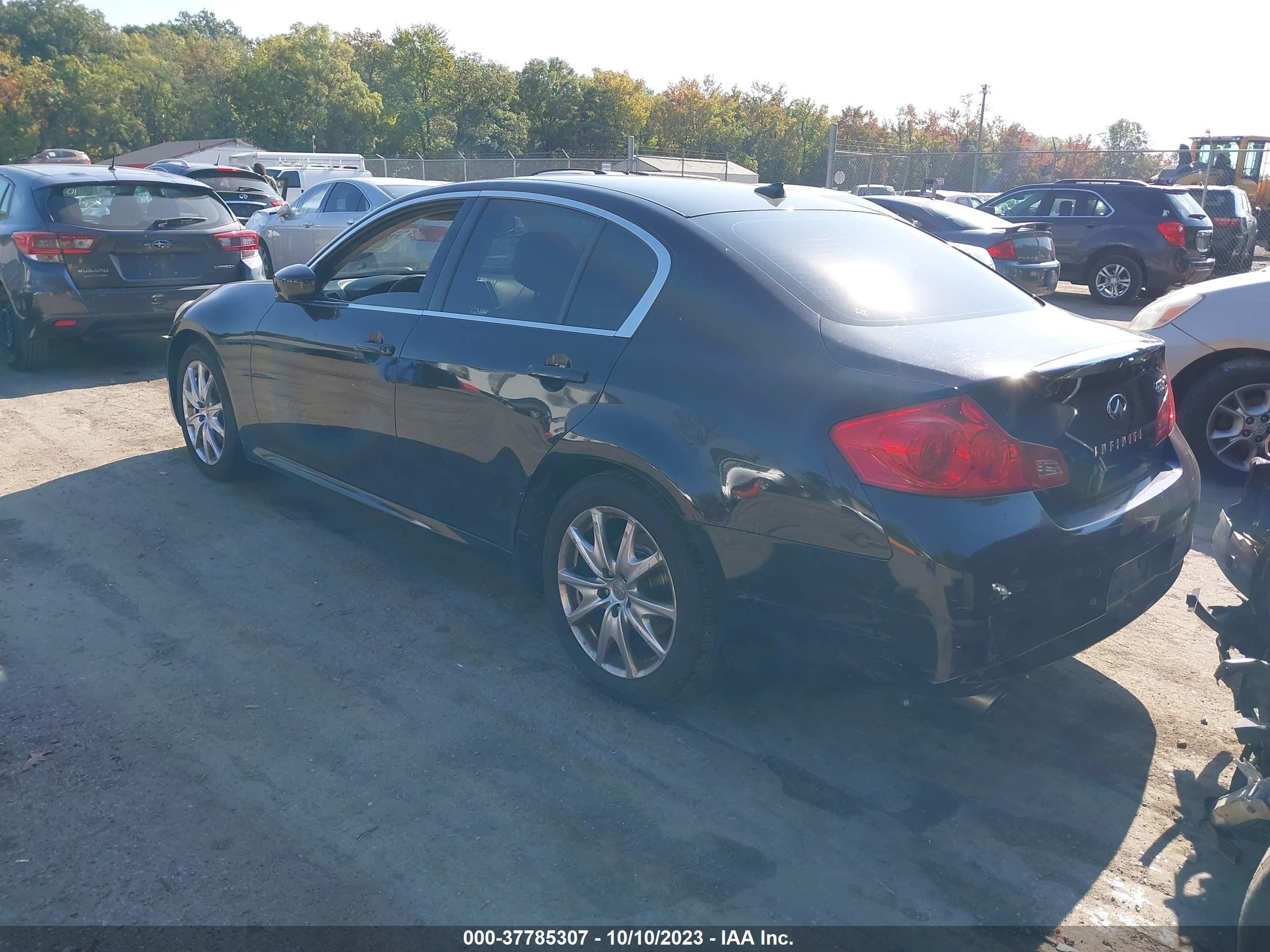 Photo 2 VIN: JN1CV6AR7DM755534 - INFINITI G 