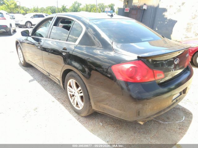 Photo 2 VIN: JN1CV6AR7FM520649 - INFINITI Q40 