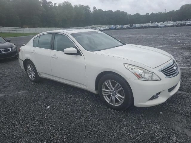 Photo 3 VIN: JN1CV6AR8BM352739 - INFINITI G37 