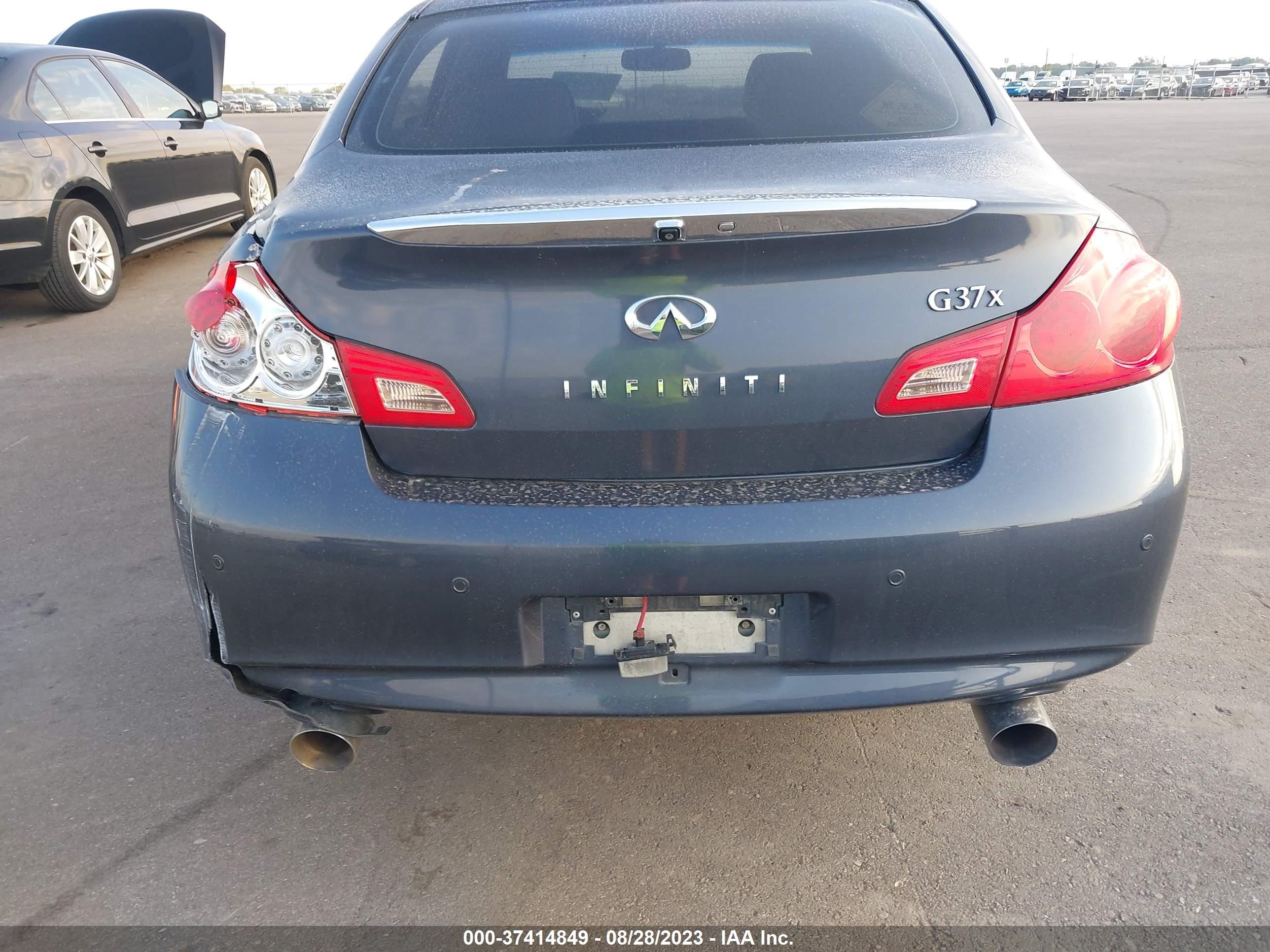 Photo 15 VIN: JN1CV6AR8CM971312 - INFINITI G 