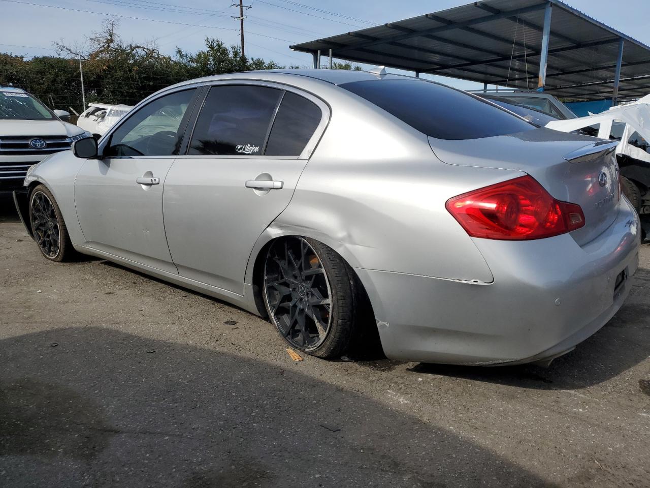 Photo 1 VIN: JN1CV6AR8CM971536 - INFINITI G 